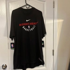 Miami Heat Men’s XL Shirt